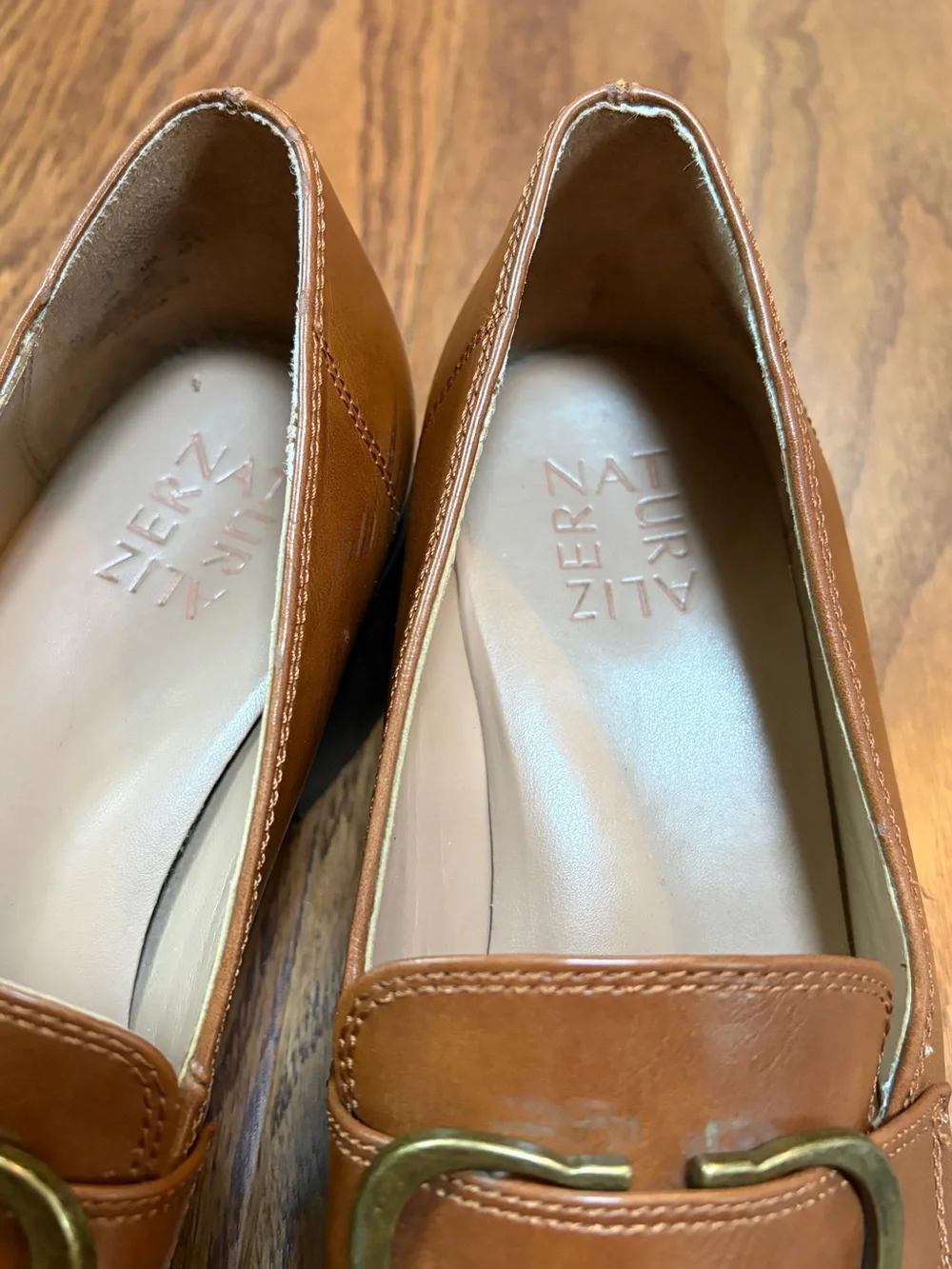 Naturalizer Natesa loafers brown tan gold buckle size 9